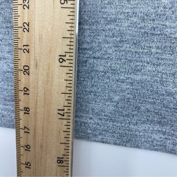 Puma Cropped T-shirt Phantom Gray- Medium - Picture 8 of 9